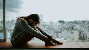 Jak radzimy sobie z opiniami ludzi? Kiedy przykre komentarze bolą najbardziej? Niesprawiedliwe ocenianie - coś co nas dotyka!